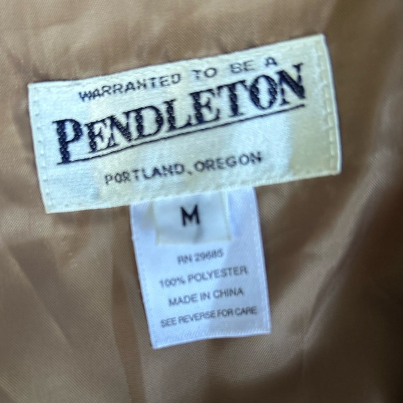 Pendleton Tan Quilted Vest - Picture 4 of 5